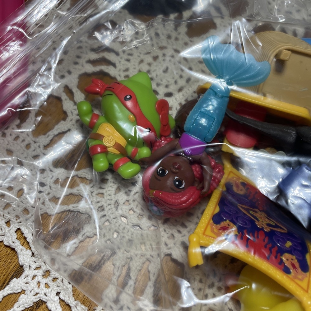 Large Random Toy Lot 30 +- ALittle Bit of Everything and More 082302 - Picture 2 of 9